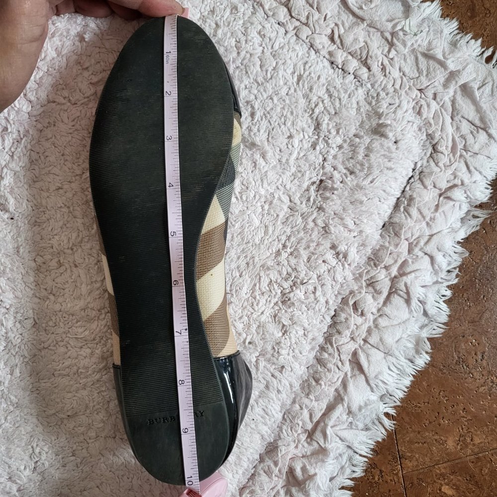 AUTHENTIC BURBERRY BALLET SHOES (PATENT LEATHER NOVA CHECK CANVAS - Picture 12 of 12